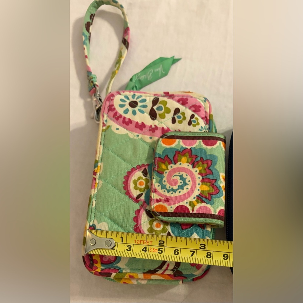 Vera Bradley Wristlet Set 💚🩷💙 - Picture 6 of 15